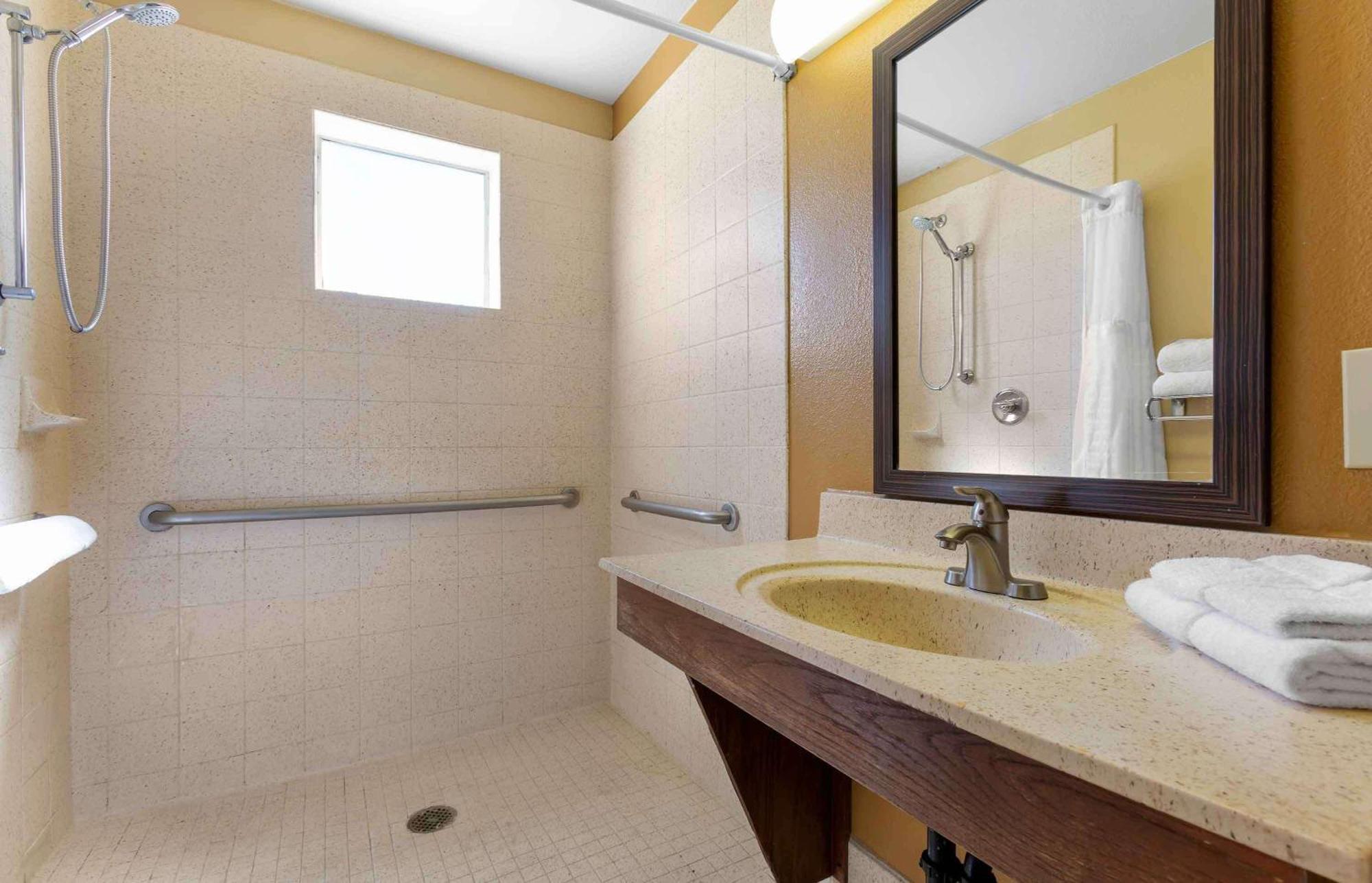 Extended Stay America Select Suites - Phoenix - Airport - E Oak St Exterior photo