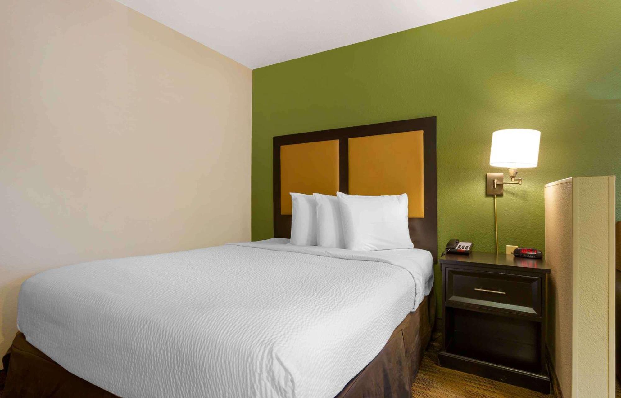 Extended Stay America Select Suites - Phoenix - Airport - E Oak St Exterior photo