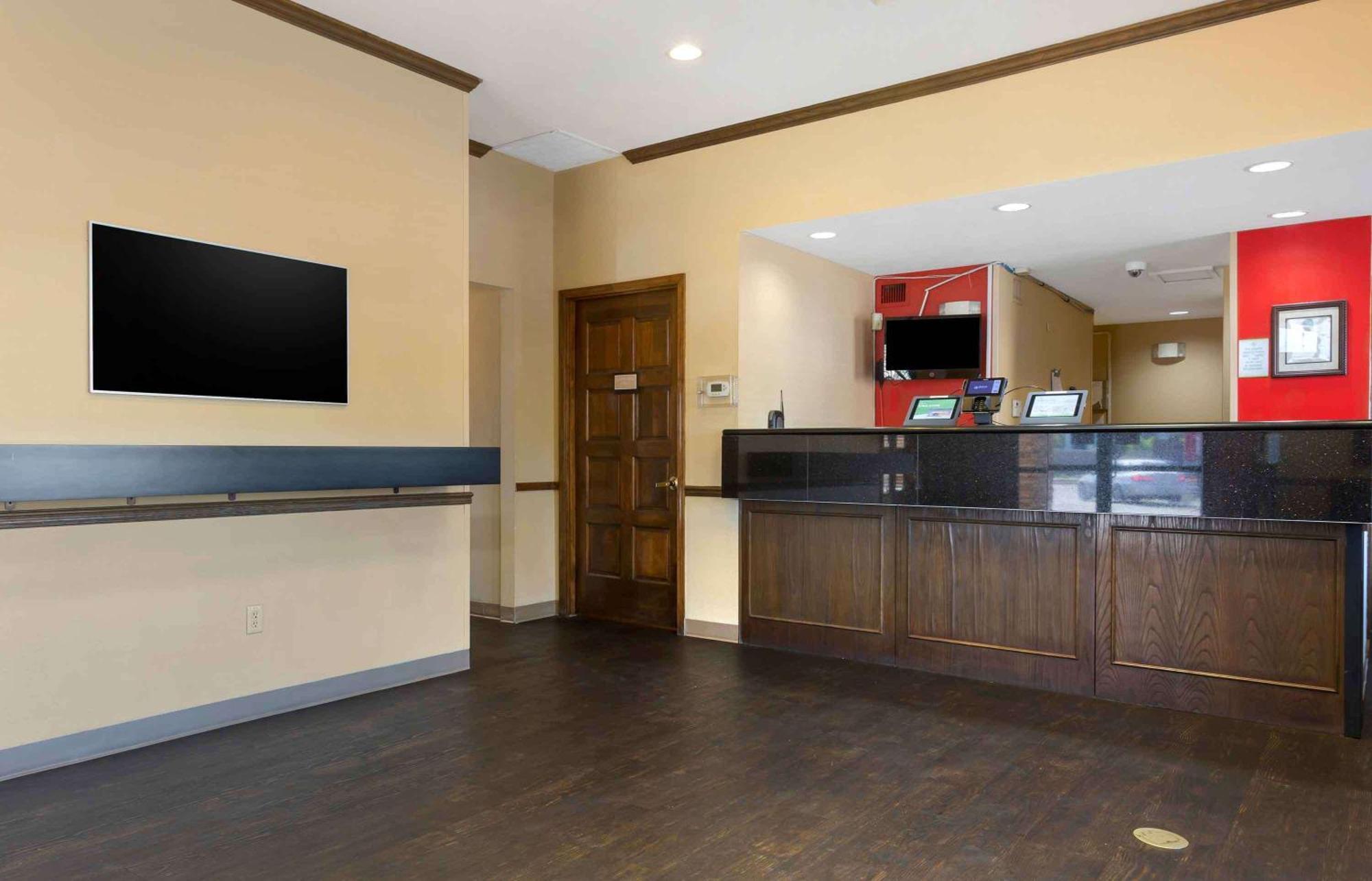 Extended Stay America Select Suites - Phoenix - Airport - E Oak St Exterior photo
