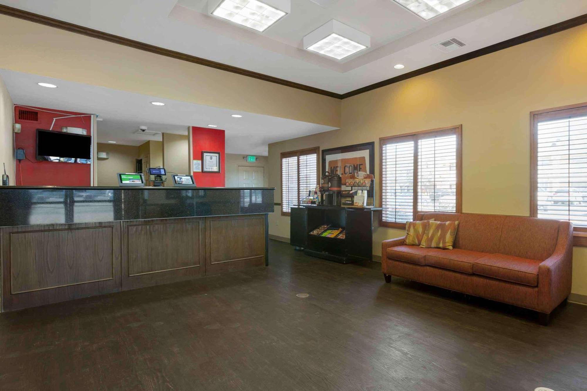 Extended Stay America Select Suites - Phoenix - Airport - E Oak St Exterior photo