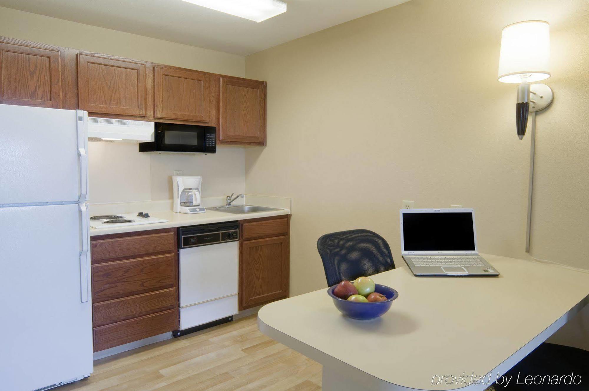 Extended Stay America Select Suites - Phoenix - Airport - E Oak St Exterior photo